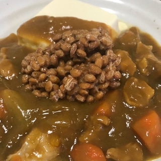 ご飯の代わりに豆腐で納豆カレー